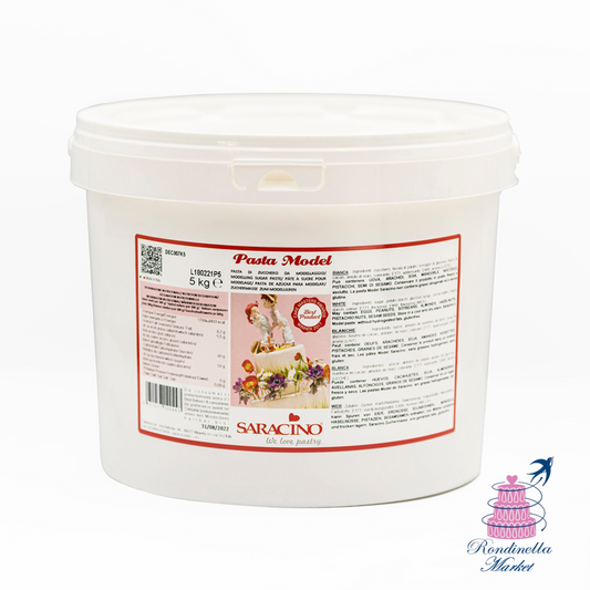 Pasta di zucchero modellante Saracino bianca da 5 kg in vendita su Rondinella Market Napoli, ideale per cake design.