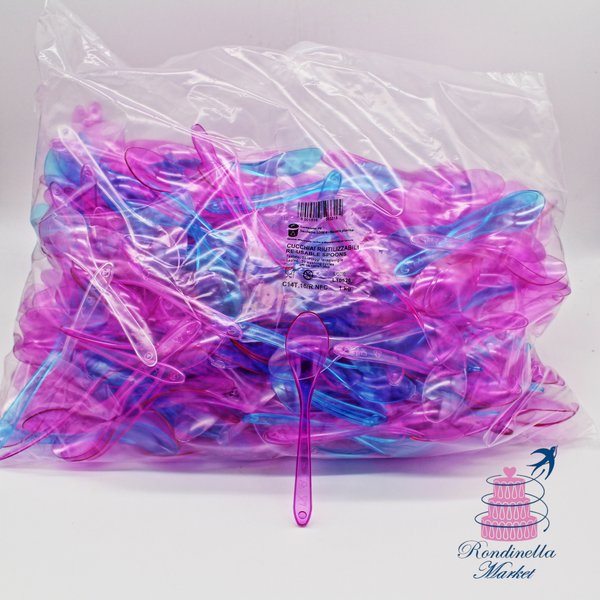 Cucchiaini riutilizzabili colorati da 14 cm, rosa e azzurri, ideali per gelati, dessert, yogurt e granite, confezione da 1 kg disponibile da Rondinella Market Napoli.