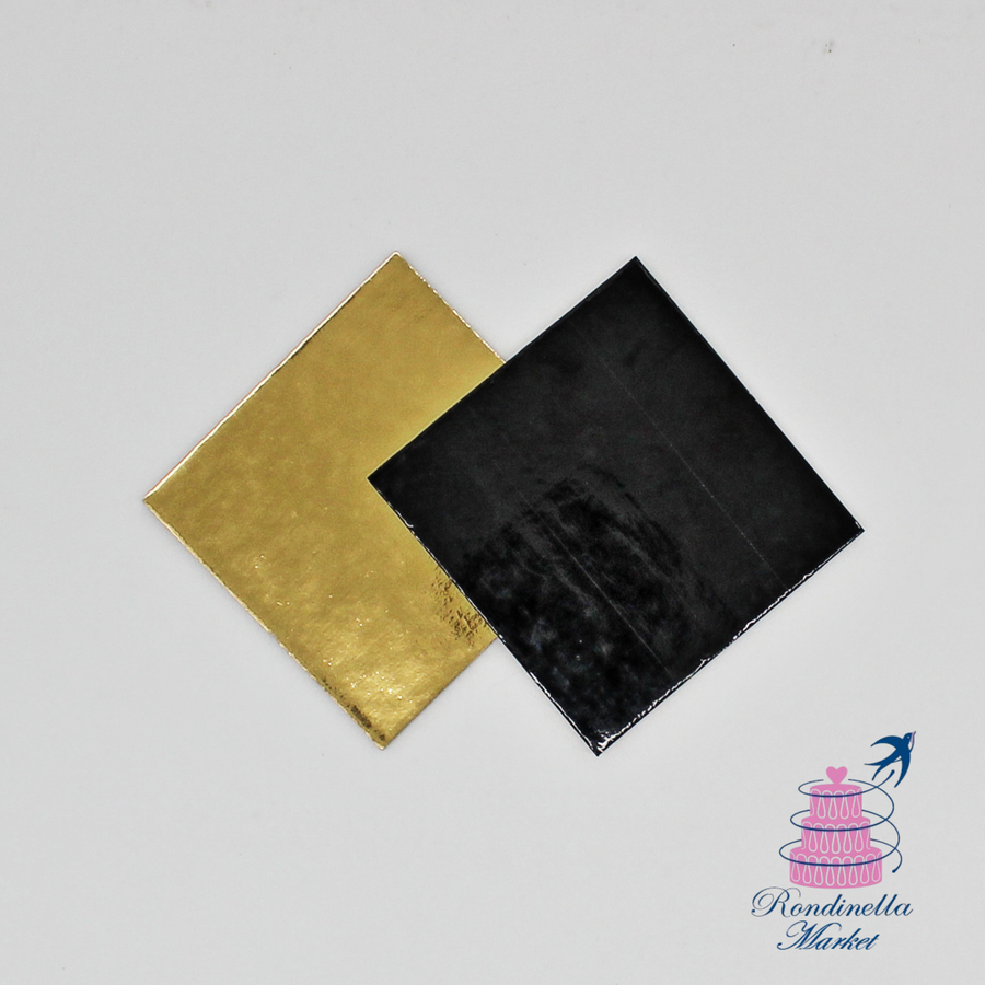 Piatti in cartone oro e nero per monoporzioni e dessert di frutta realistica 8x8 disponibili da Rondinella Market Napoli 